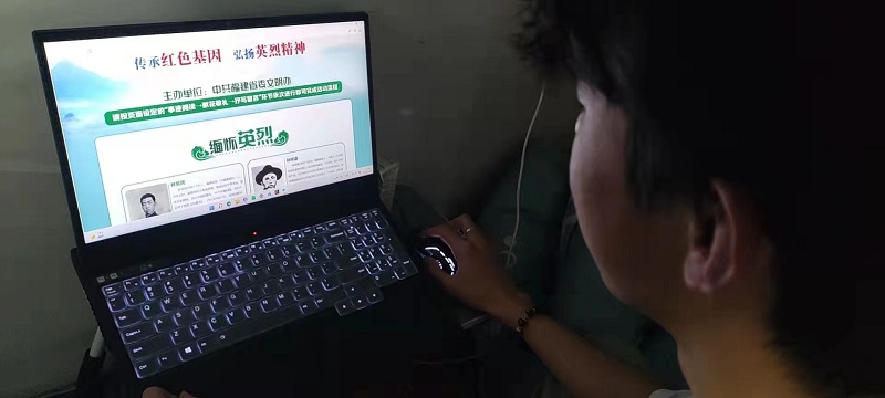 学生2.jpg 学生2.jpg