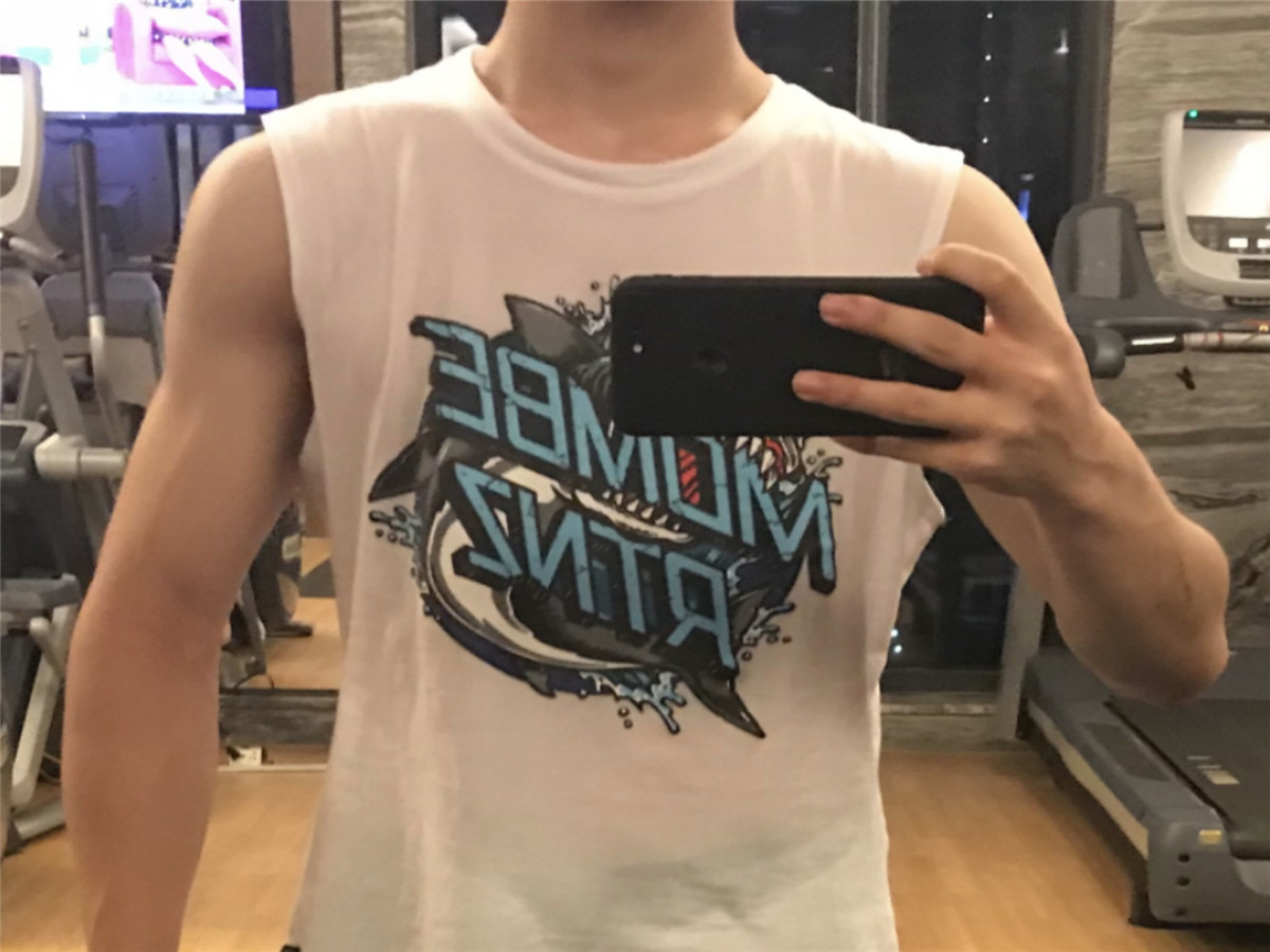 三等奖 健身达人 余声垚.jpg